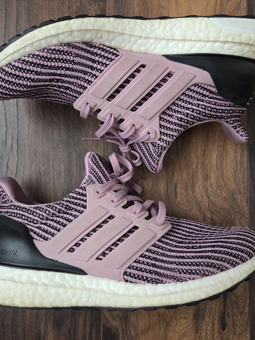 adidas Women’s Pink and Black Knit Running Sneakers with White Midsole